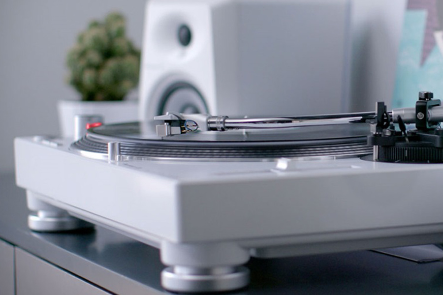 Pioneer’s New Turntable Will Digitalize Your Records (Video)
