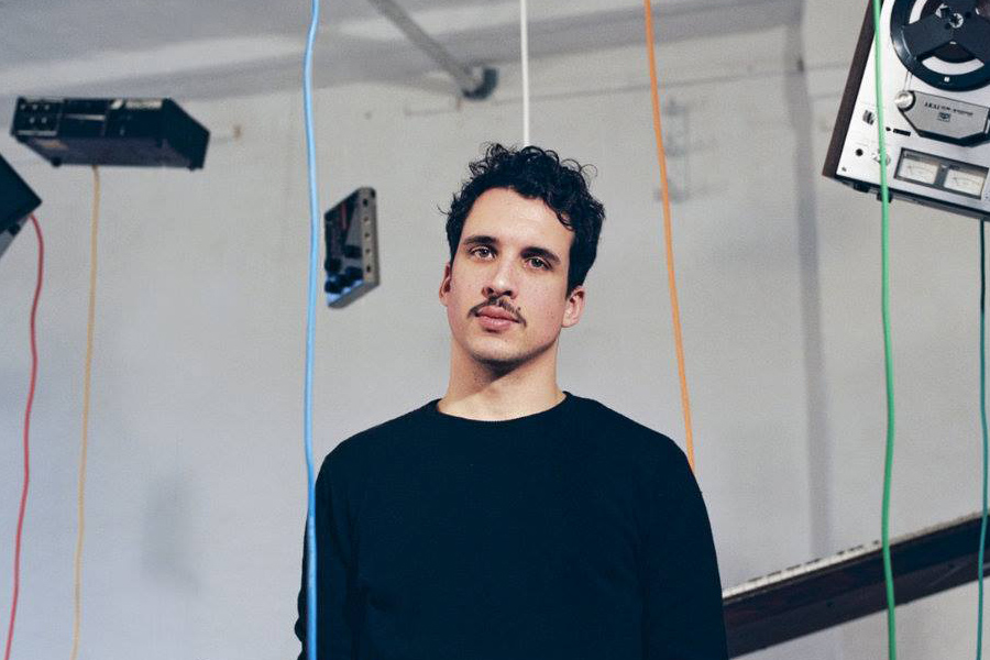 Dauwd Prepares First LP ‘Theory Of Colours’ (Audio)